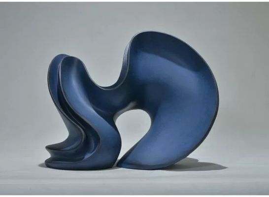 Decorazione su ordinazione blu di mostra di Matte Abstract Form Sculpture Club della scultura della resina